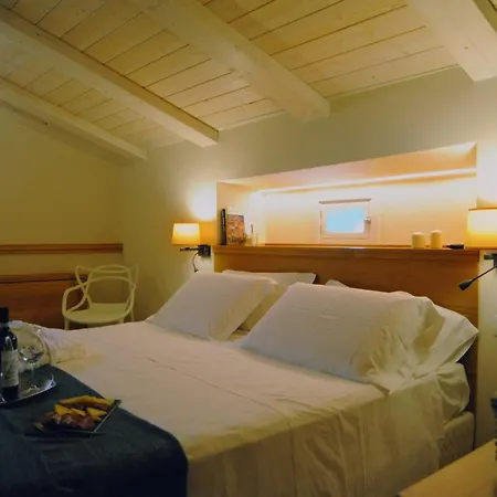 게스트하우스 Dimora Del Campo 4*